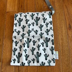 Itzy Ritzy Dry Bag - Cactus Crew